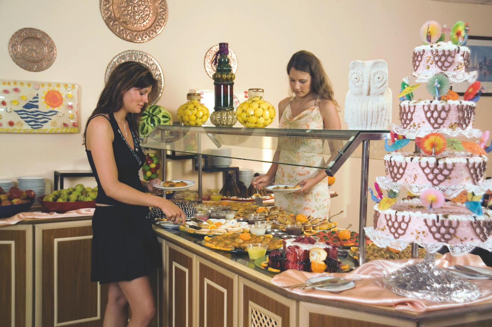 Titan Club Hotel Ultra All Inclusive Kargicak  Kültér fotó